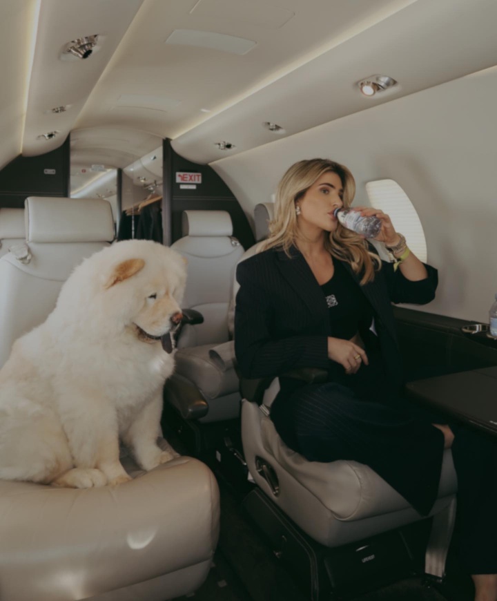 手机安全登录入口-英格兰太太团成员回家！加拉格尔模特女友晒照：生活真是疯狂！