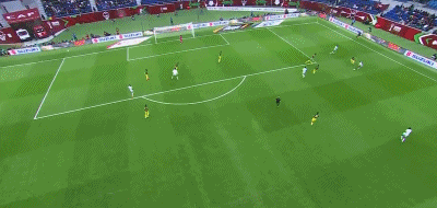 半场：塞内加尔1-0马里，恩迪亚耶破门，比苏马染红