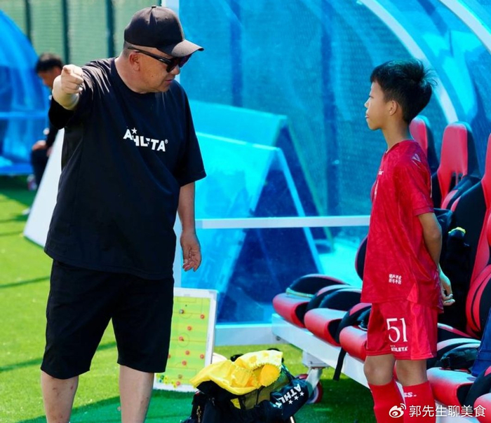 官方网-董路要进军成人足球！是瞎折腾，还是补中国足球最大窟窿？|级别|中国男足|青训|职业|球队_新浪体育_新浪新闻