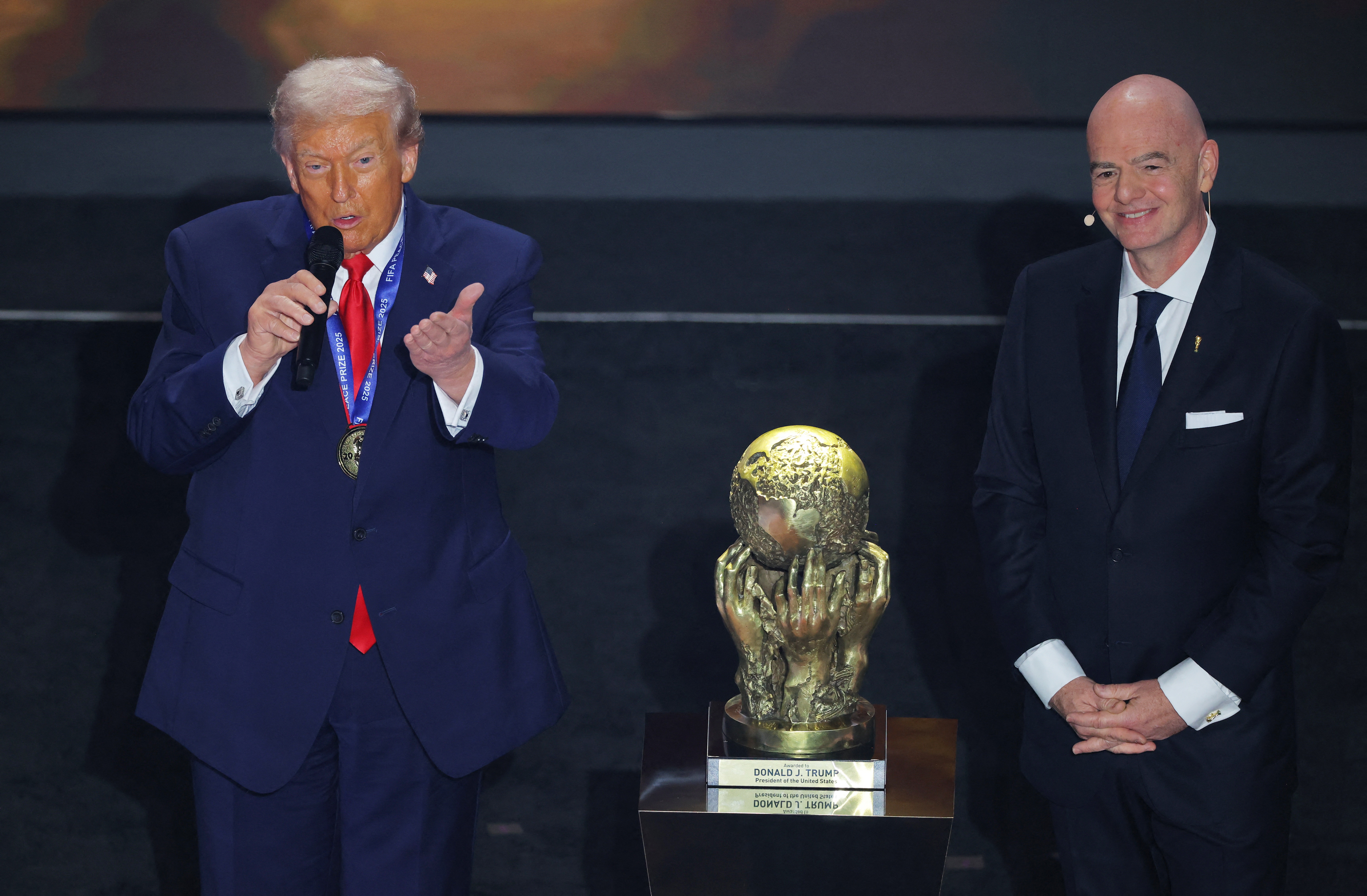 手机安全登录入口-特朗普：欢迎伊朗参加世界杯，但为了生命安全不建议他们参加