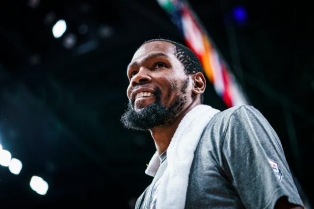 官方网-【夜读】我们是来比赛的，不是来看你展示“屁股”的！