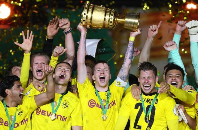 开云体育-多特5度加冕德国杯！少帅PK，黄黑助教完胜拜仁新帅