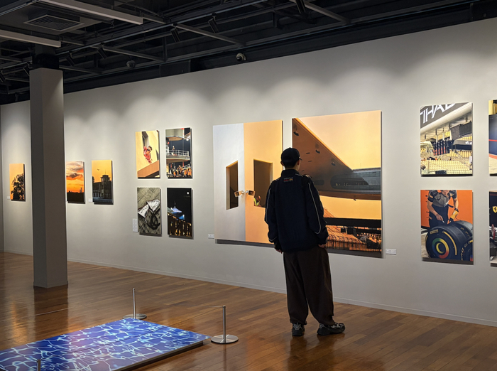 开云体育-“逛超市都能遇到世界级车手”，这几天的上海成了“F1痛城”|范坤|上海市|赛车|老法师|拉塞尔_新浪体育_新浪新闻